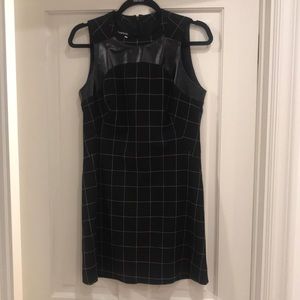 Sleeveless black & white work dress
